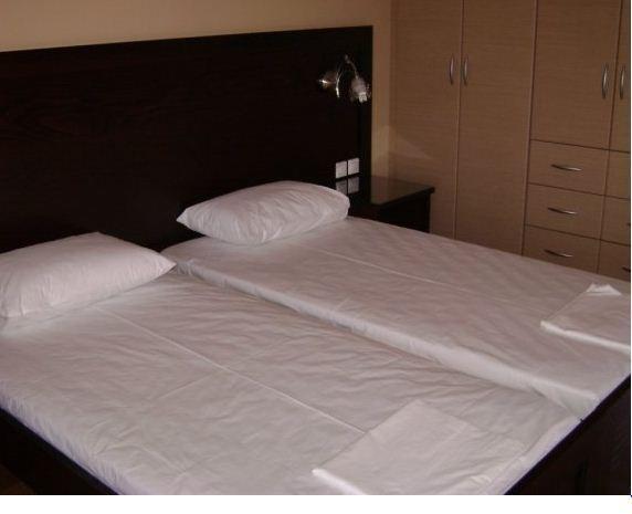 Pantheon Hotel & Suites Nerotriviá Quarto foto