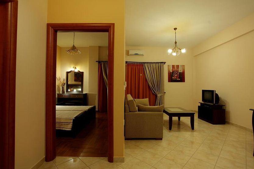 Pantheon Hotel & Suites Nerotriviá Quarto foto